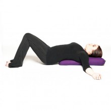 Подушка для релаксации Hugger Mugger Pranayama Pillow Сливовый